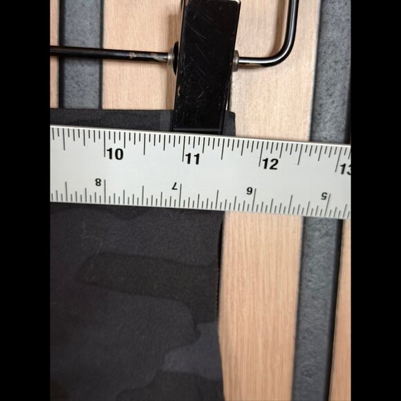 Lululemon Align Biker Shorts 6 / S Womens Black Camouflage Print 9.5” Inseam - Picture 3 of 7